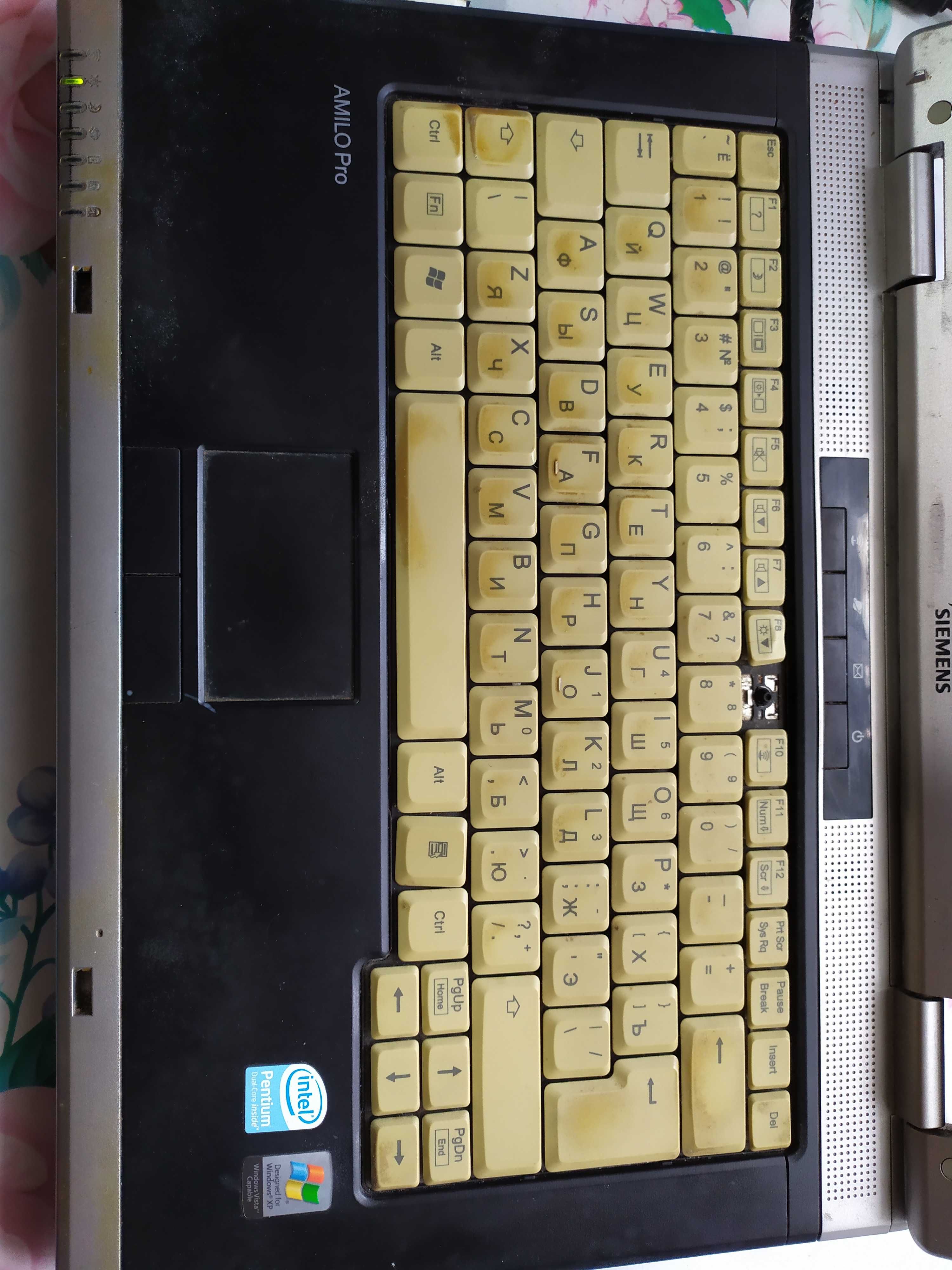 Ноутбук Fujitsu Amilo pro V3405