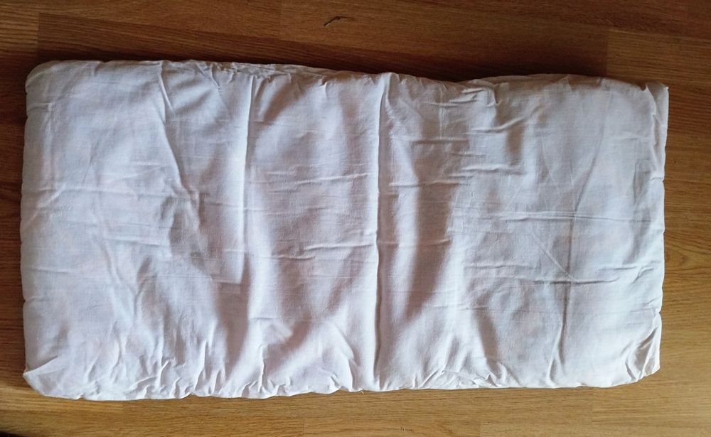 Продам детские одеяла, сарафан для школы