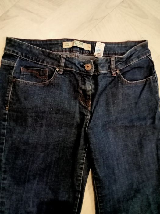 Продам жіночі джинси.