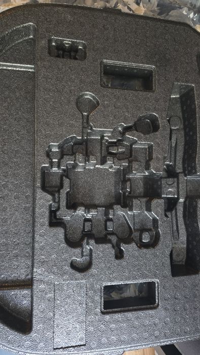 Toyota Corolla E21 wkład bagażnika