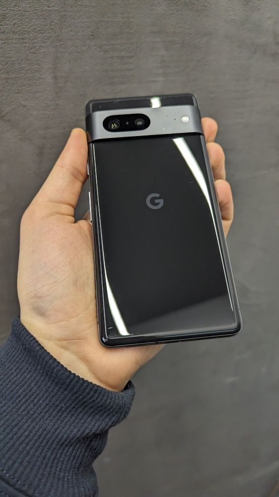 Чудовий Google Pixel 7 8/128GB Obsidian Neverlock