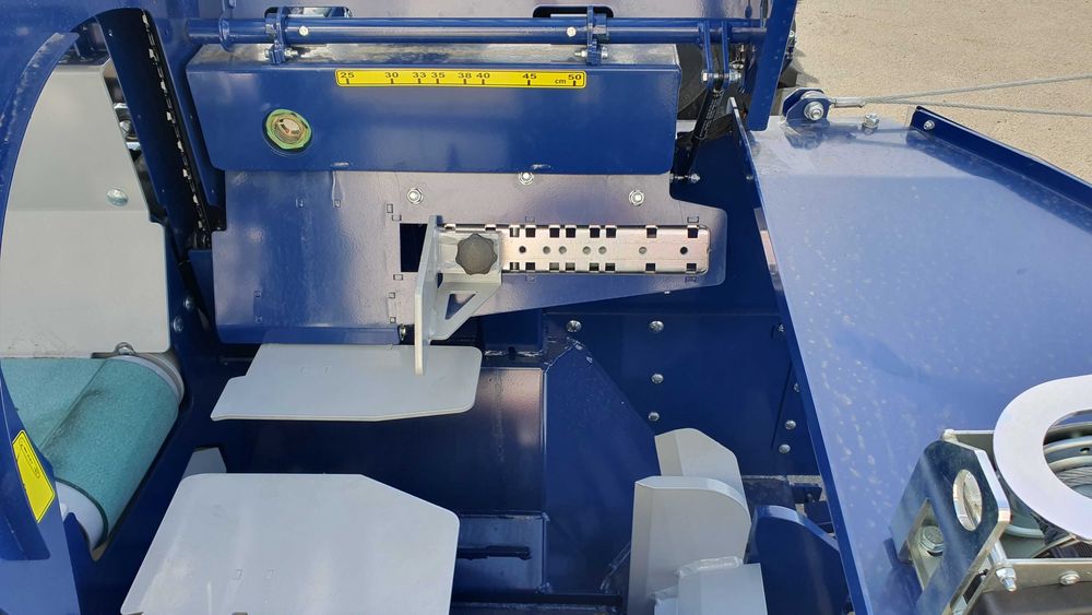 Piło-Łuparka Tajfun RCA 400 Joy opcja  Stół podawczy, Odciąg trocin