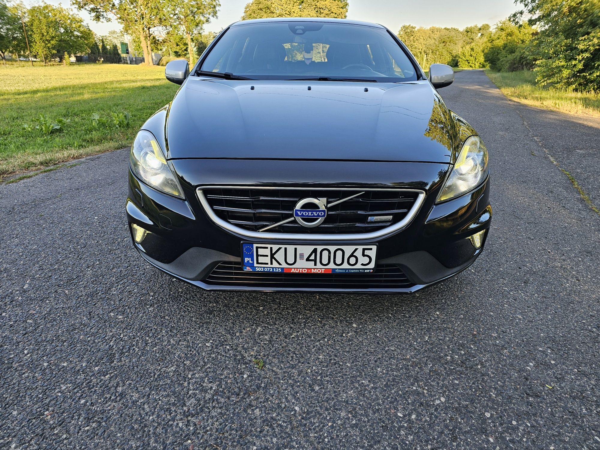 Sprzedam Volvo V40 2.0 diesel 120km wersja R-design