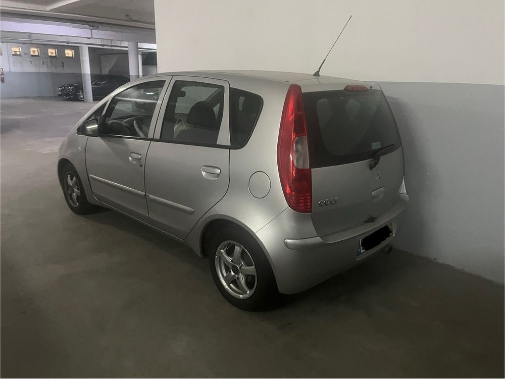 Mitsubishi colt 1.1