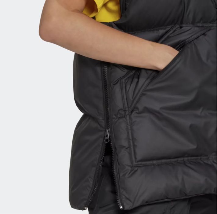 Жилет Adidas by Stella Mccartney