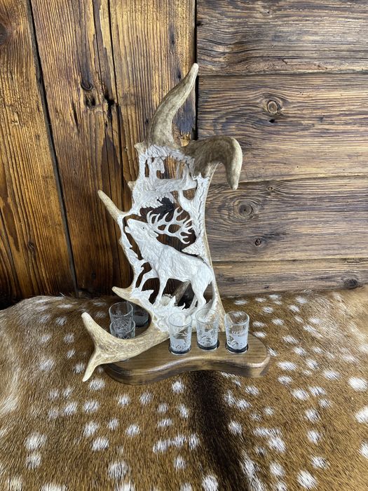 Rzeźba w porożu z kielszkami hand made wyrób z poroża prezent P362