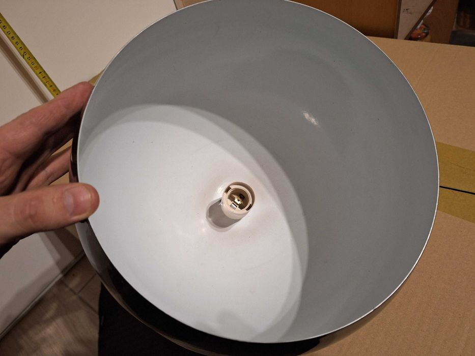 Czarna lampa wiszącą Inspire Tamen