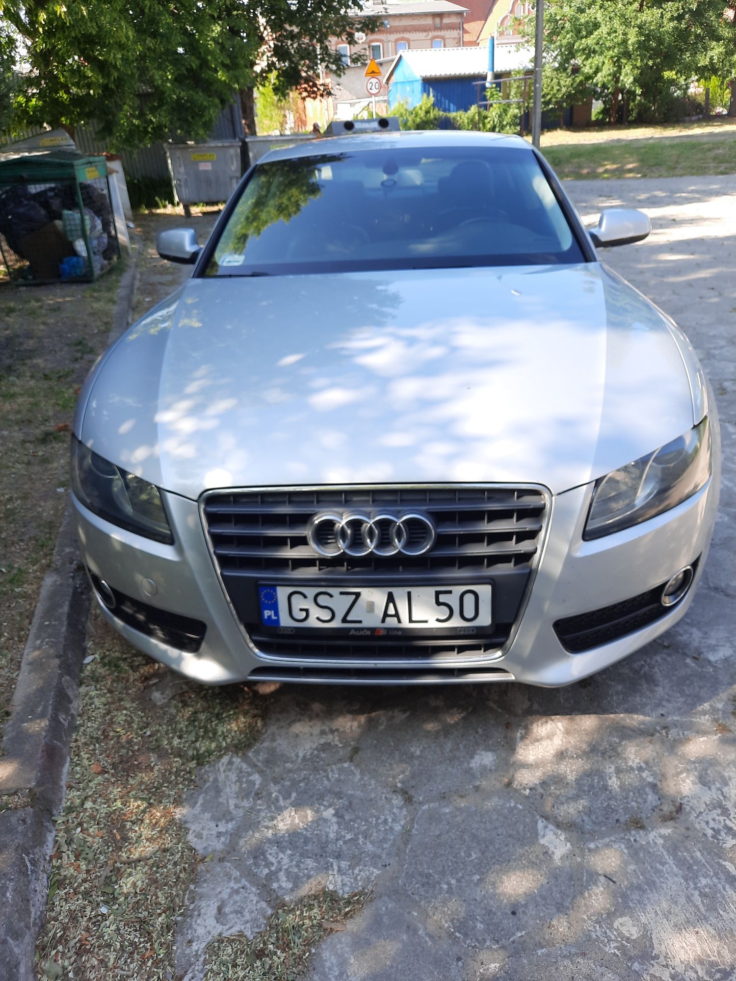 Audi A5  8T Coupe 2.0 tdi.comon rail 170 koni