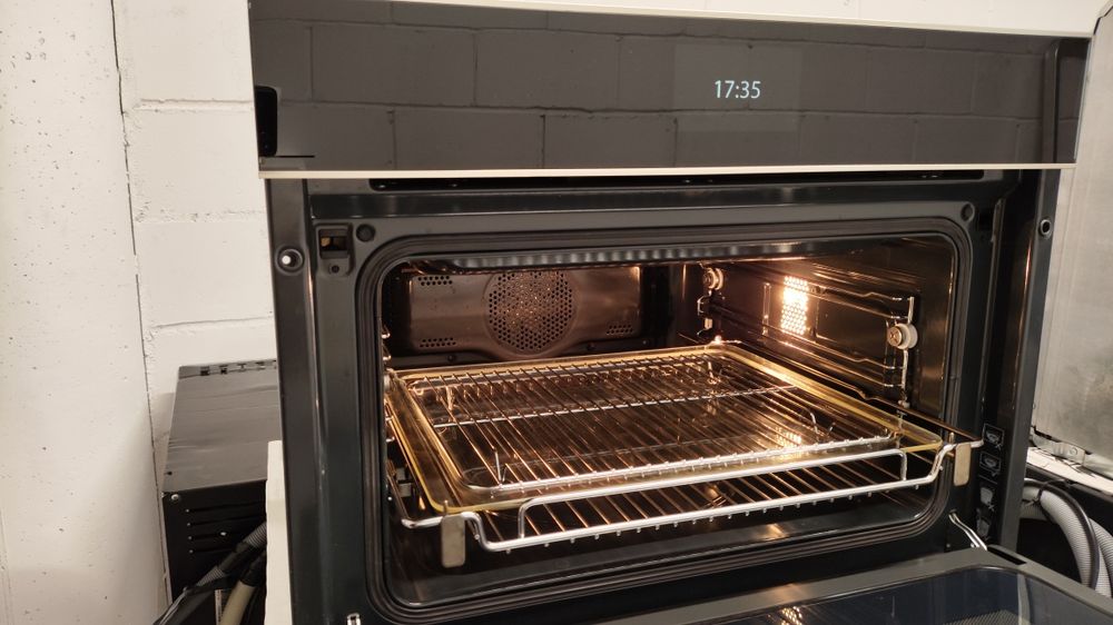 Piekarnik z funkcją mikrofali SMEG SF4604PMCNX Dolce Stil Novo