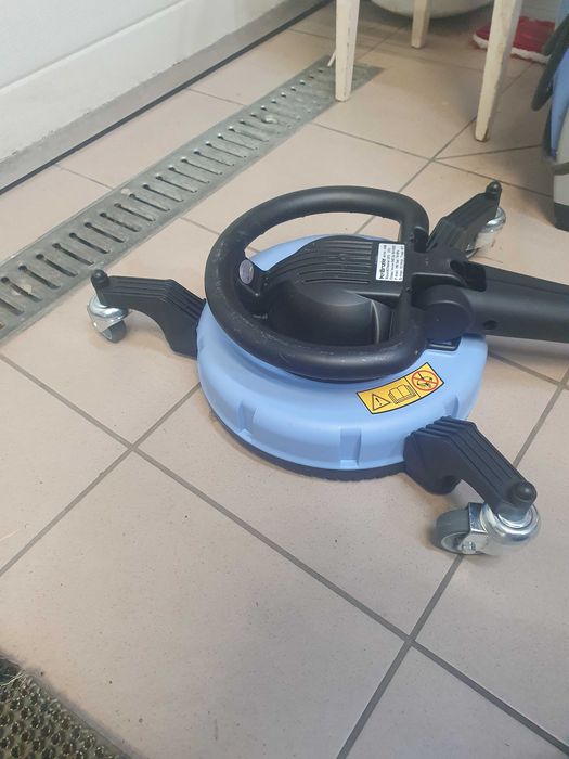 Kränzle do czyszczenia tarasów Round Cleaner UFO długi z kołami (D12)