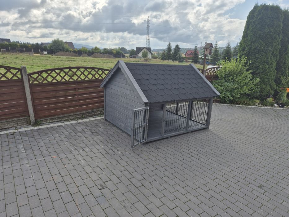 Kojec dla psa drewniany