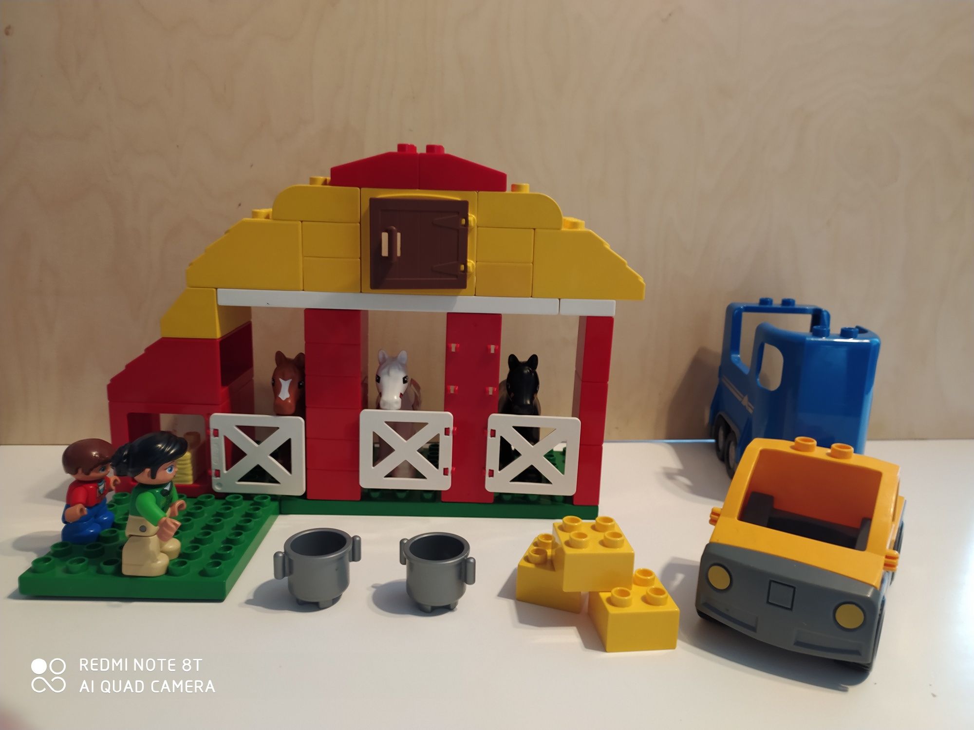 Lego duplo stadnina koni 3 konie samochód z przyczepą