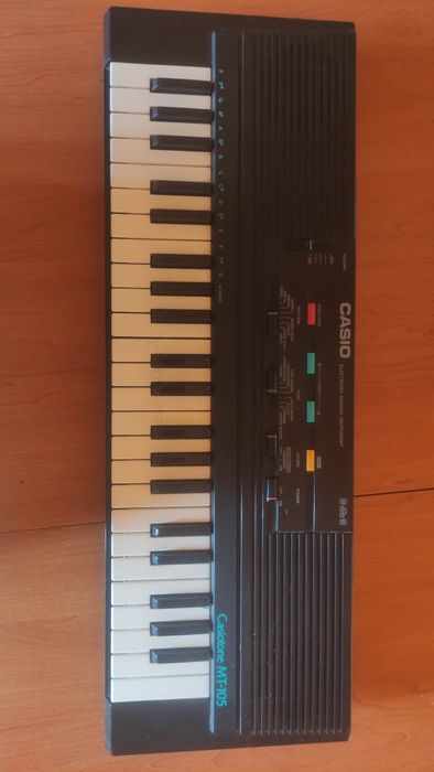 Keyboard casiotone mt-105