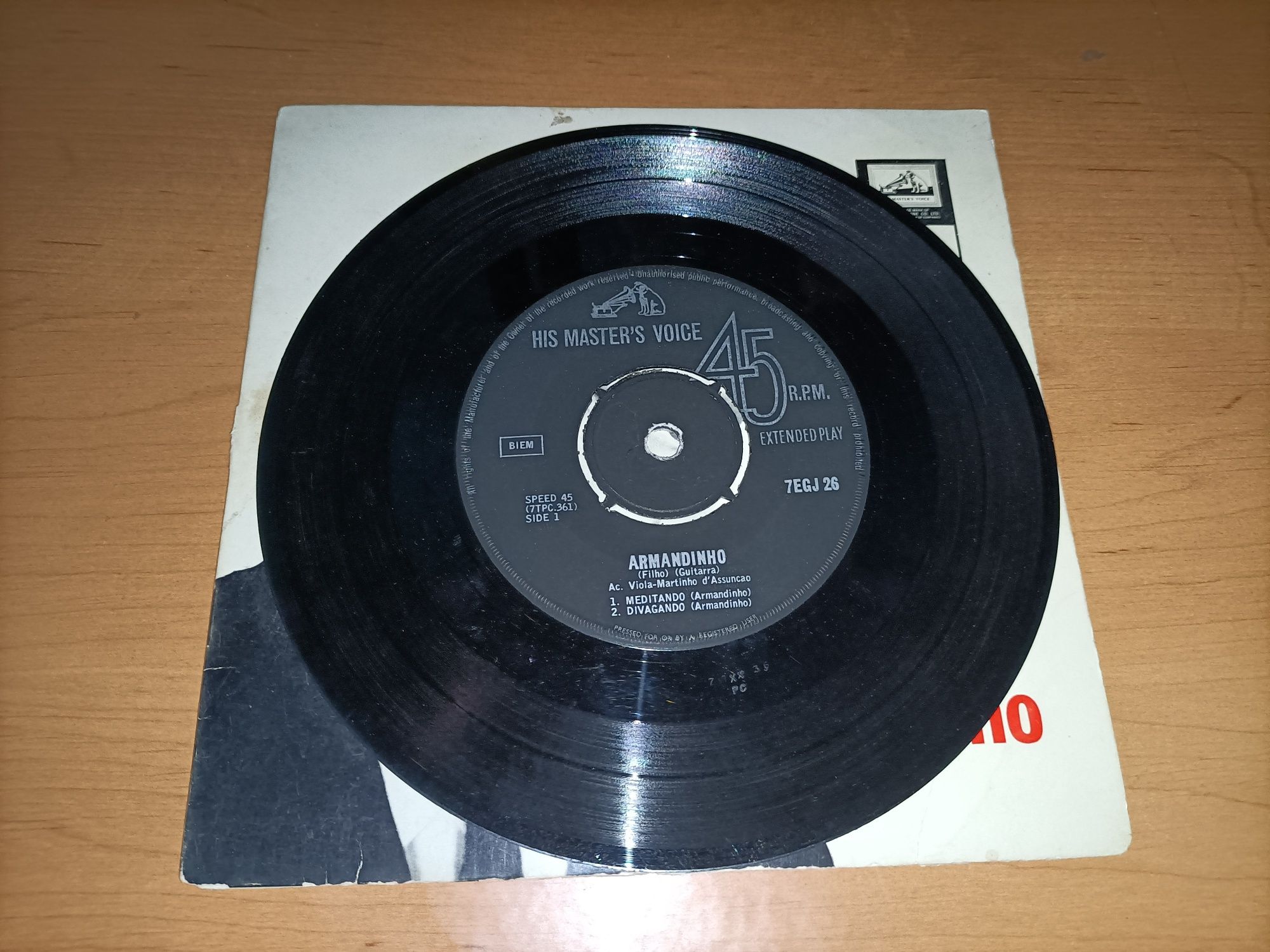 Armando Filho_Vinil