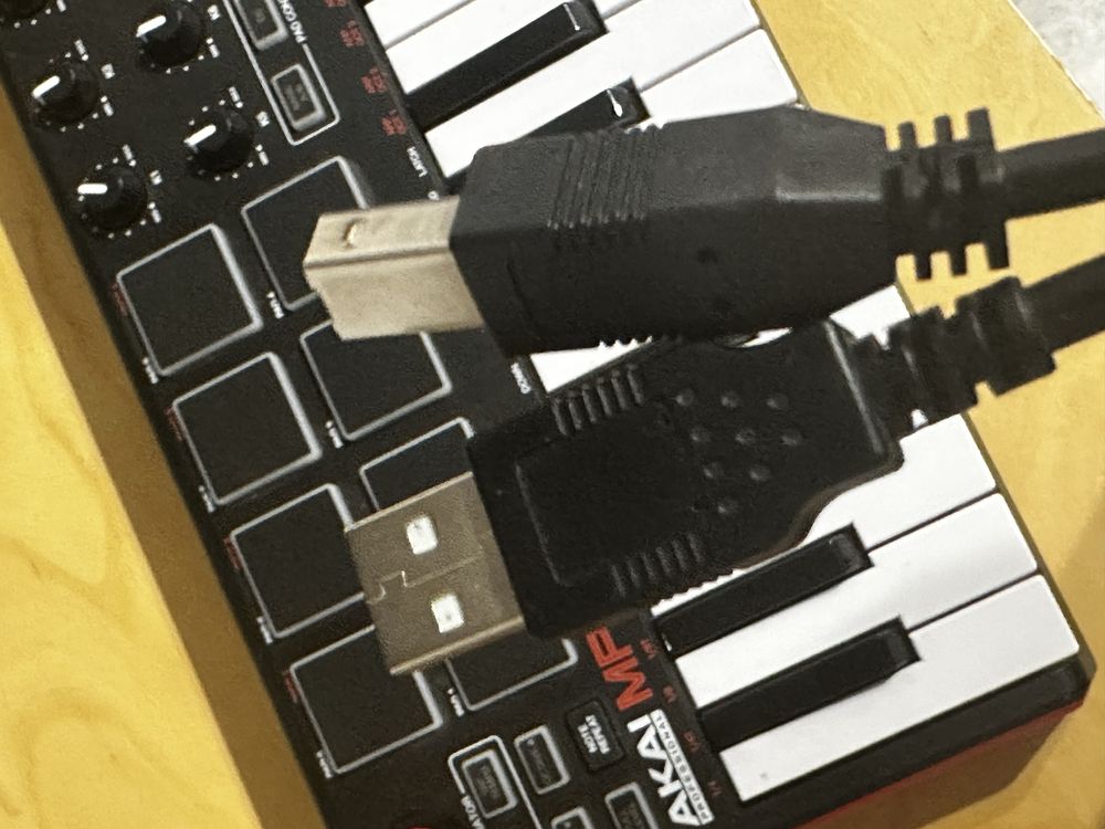 Akai Mpk mini klawiatura