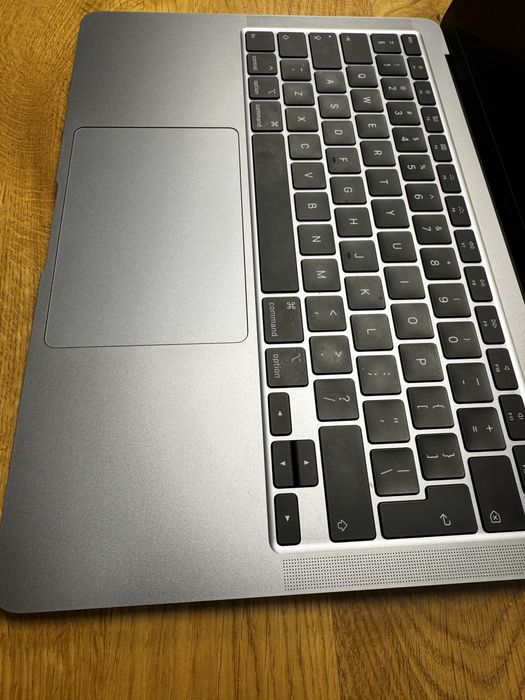 MacBook Air 8/256