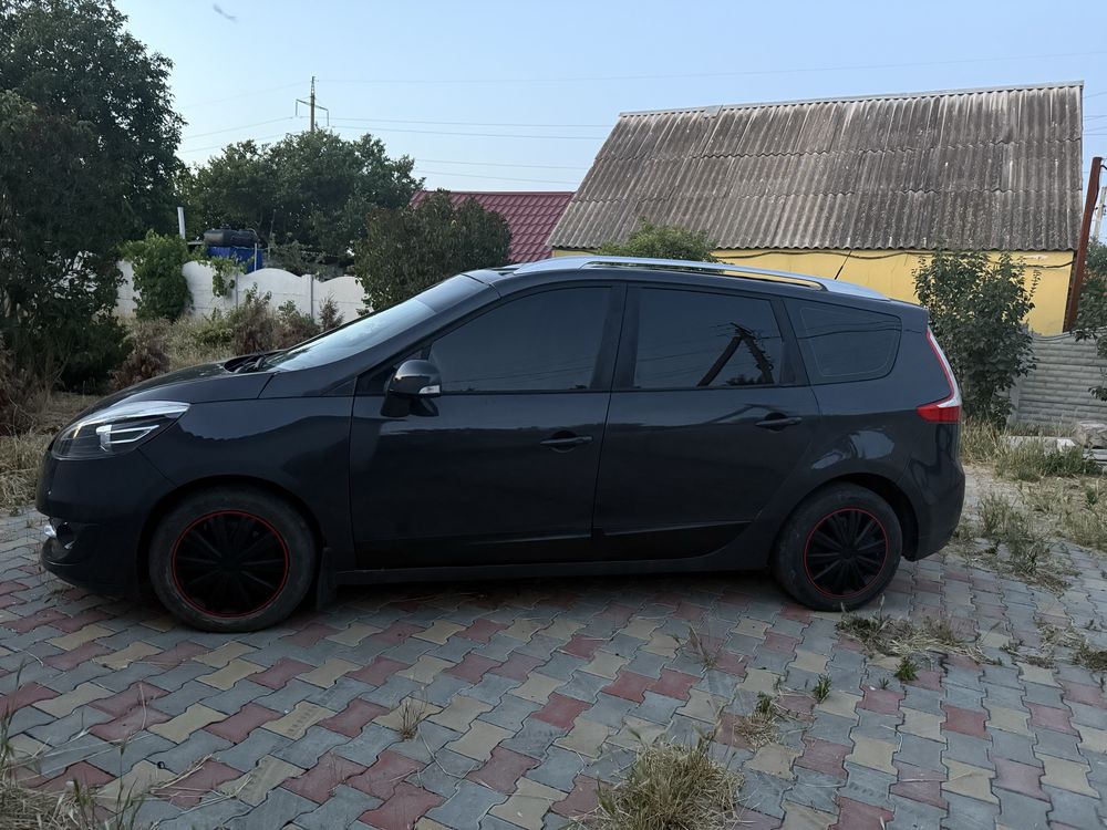 Renault , Рено Гранд Сценик Рестайлинг 2013 1.5 дизель