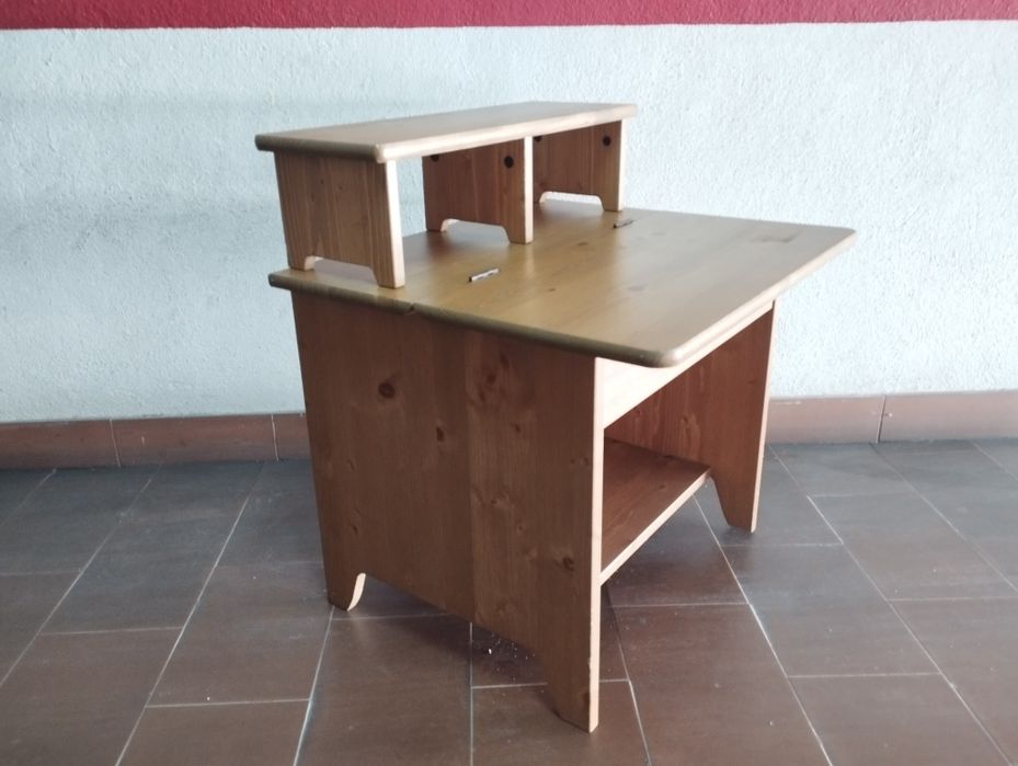 Mesa criança em madeira maciça