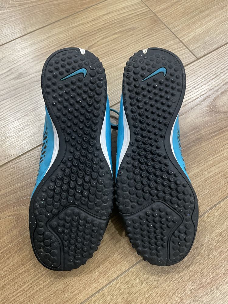 Сороконіжки Nike Magista