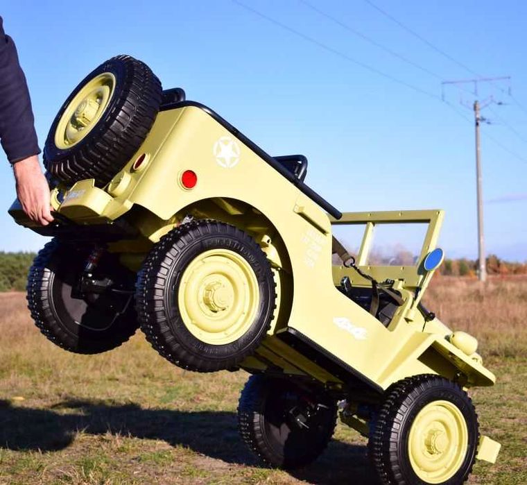 Auto samochód na akumulator WOJSKOWE RETRO 4x4 dzieci jeep SUV buggy