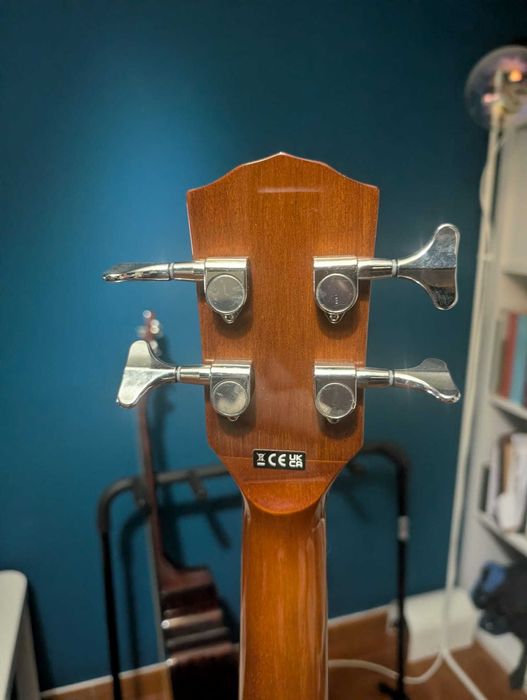 Baixo Eletroacústico Fender CB-60SCE  como novo