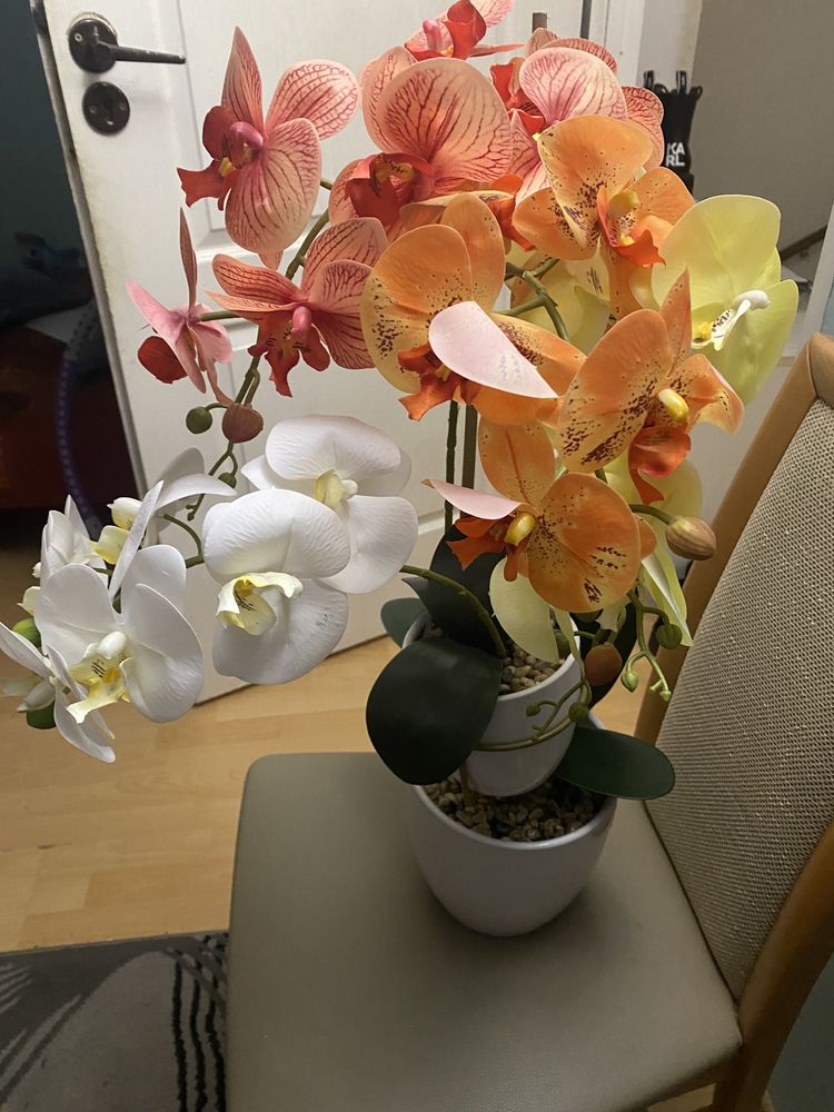 Sztuczna orchidea w ceramicznym doniczce 70 cm