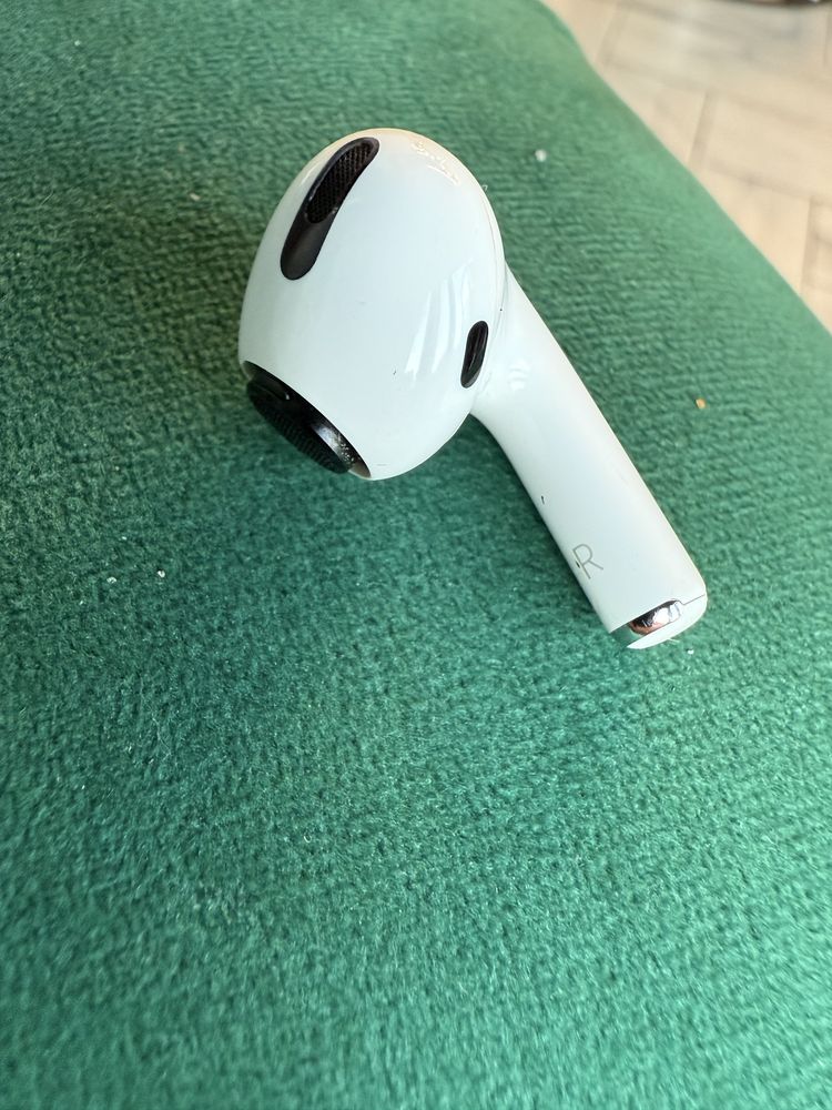 Продам навушник правий Airpods pro 1 ORIGINAL 100%