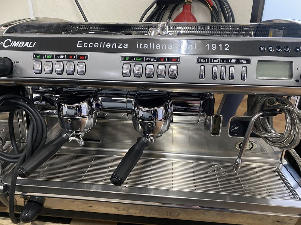 Maquina de café la cimbal M39 fazemos instalação