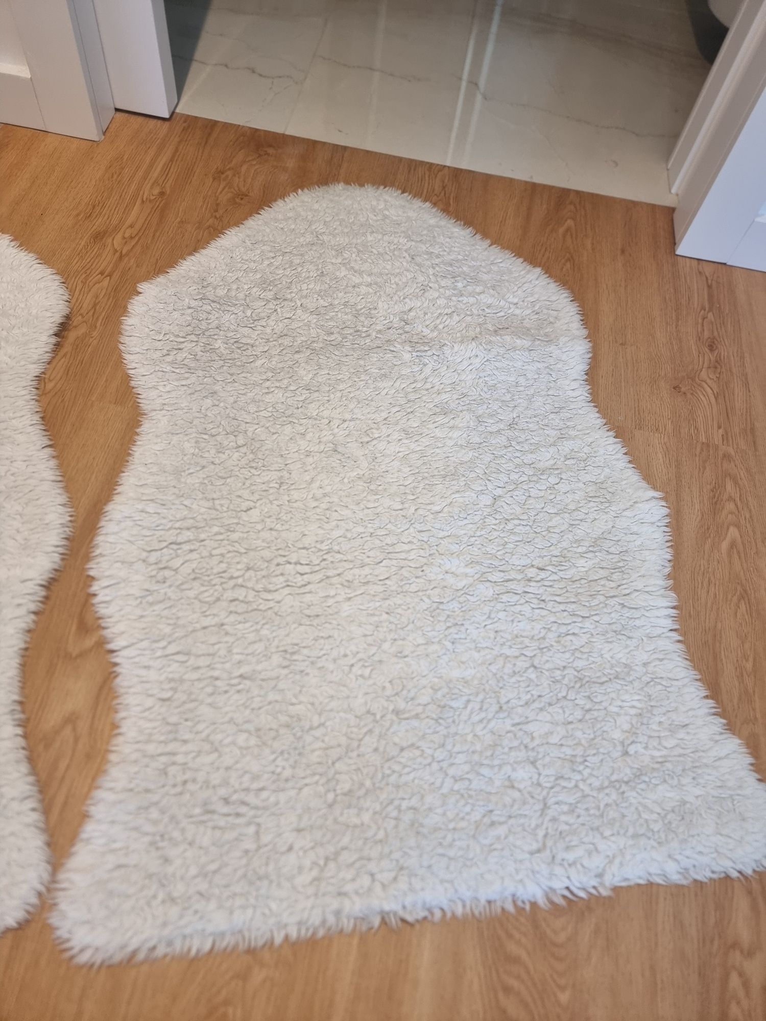 2 tapetes de quarto