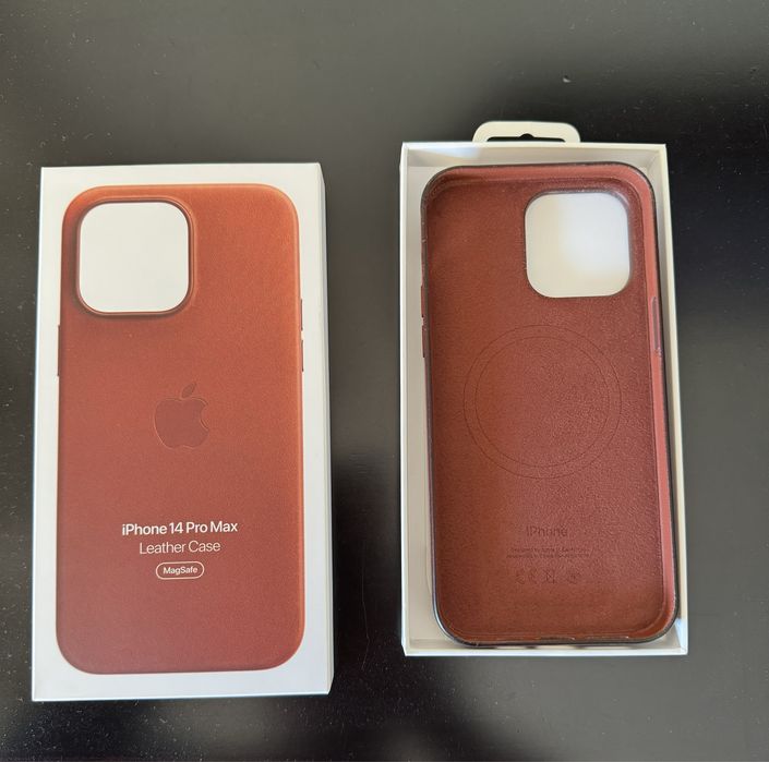 Capa em Pele MagSafe iPhone 14 Pro Max - Umbra
