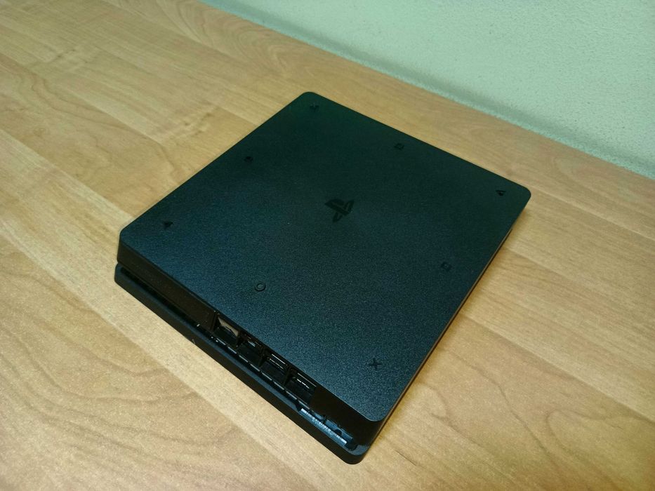 Консоль Sony PlayStation 4 Slim (PS4 Slim) CUH-2016A на 1TB под ремонт