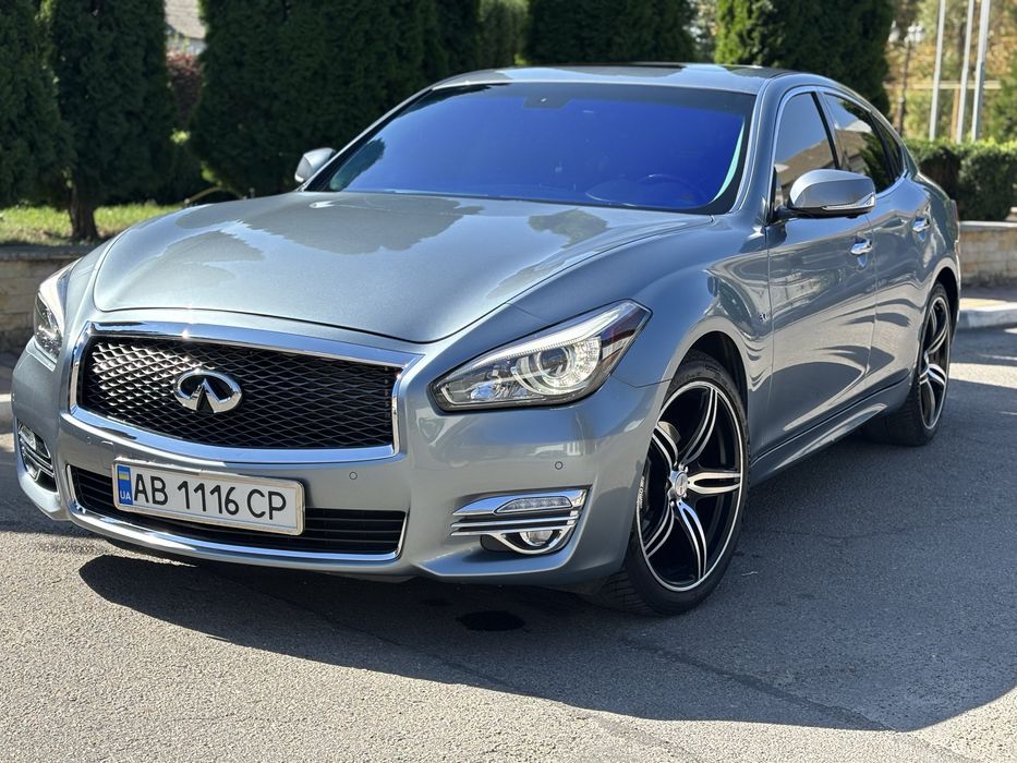 Продам Infiniti Q70