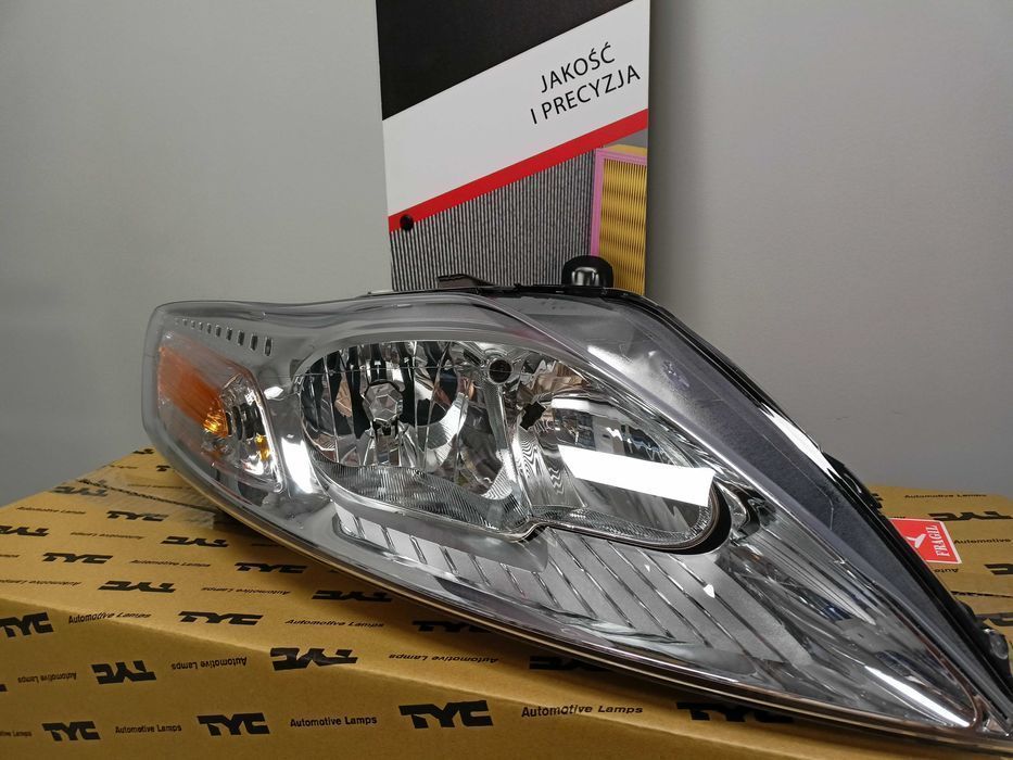 Ford Mondeo MK4 07- Lampa/Reflektor prawy H7/H1