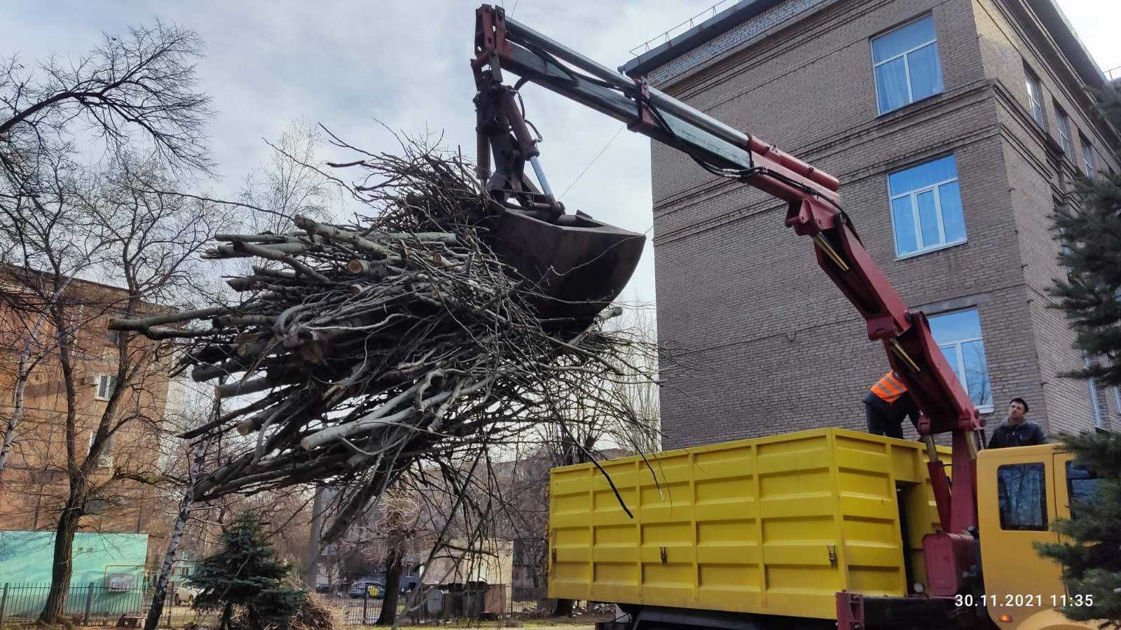 Самосвал + манипулятор + грейферний ковш. 25т, 30м3,  г. Кривой Рог