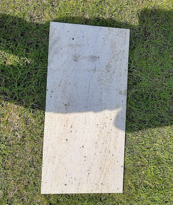 Płytki granitowe /ivory creame/ 30 x 60 cm grubość 10 mm poler 4 szt