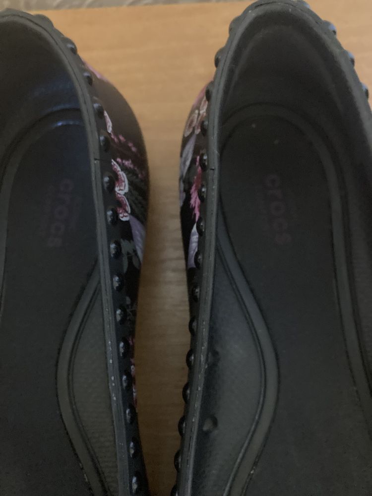 Мокасини crocs