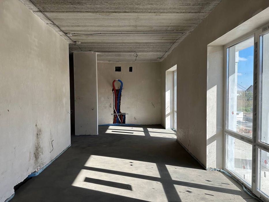 Продаж котеджу в КМ "Ягуар"