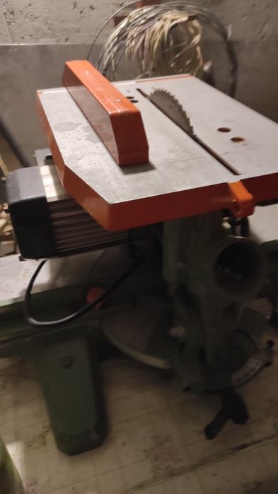 Станок для різання деревини