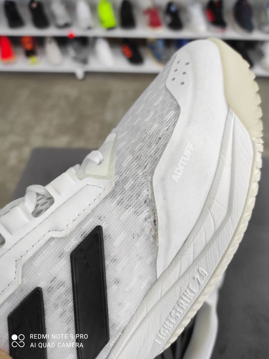 ОРИГІНАЛ 100% Кросівки Adidas Crazyflight 5 IE0545 44 2/3