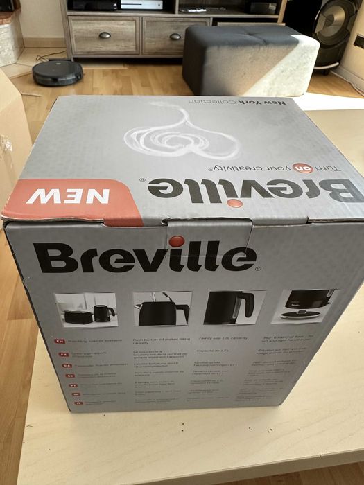 Czajnik elektryczny Breville VKT146X 2400 W czarny