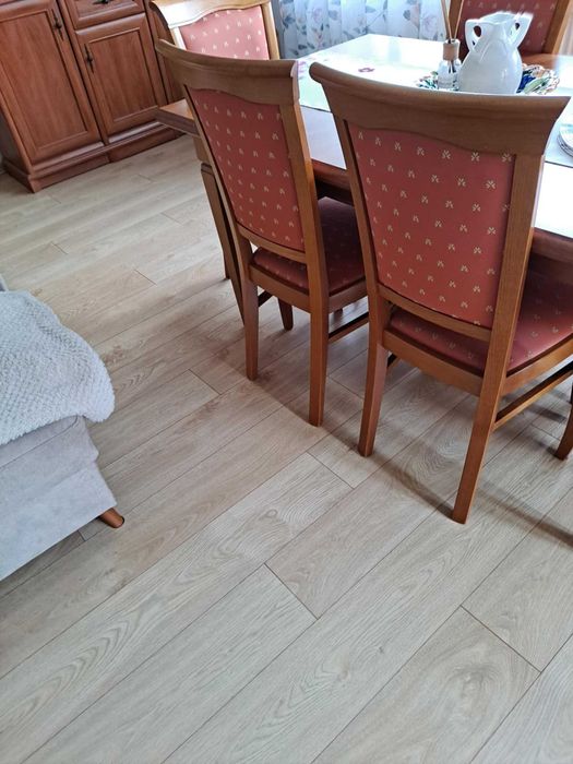 Krzesła Black Red White - 6 szt