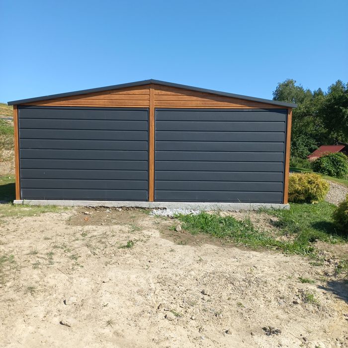 Garaż blaszany dwuspad