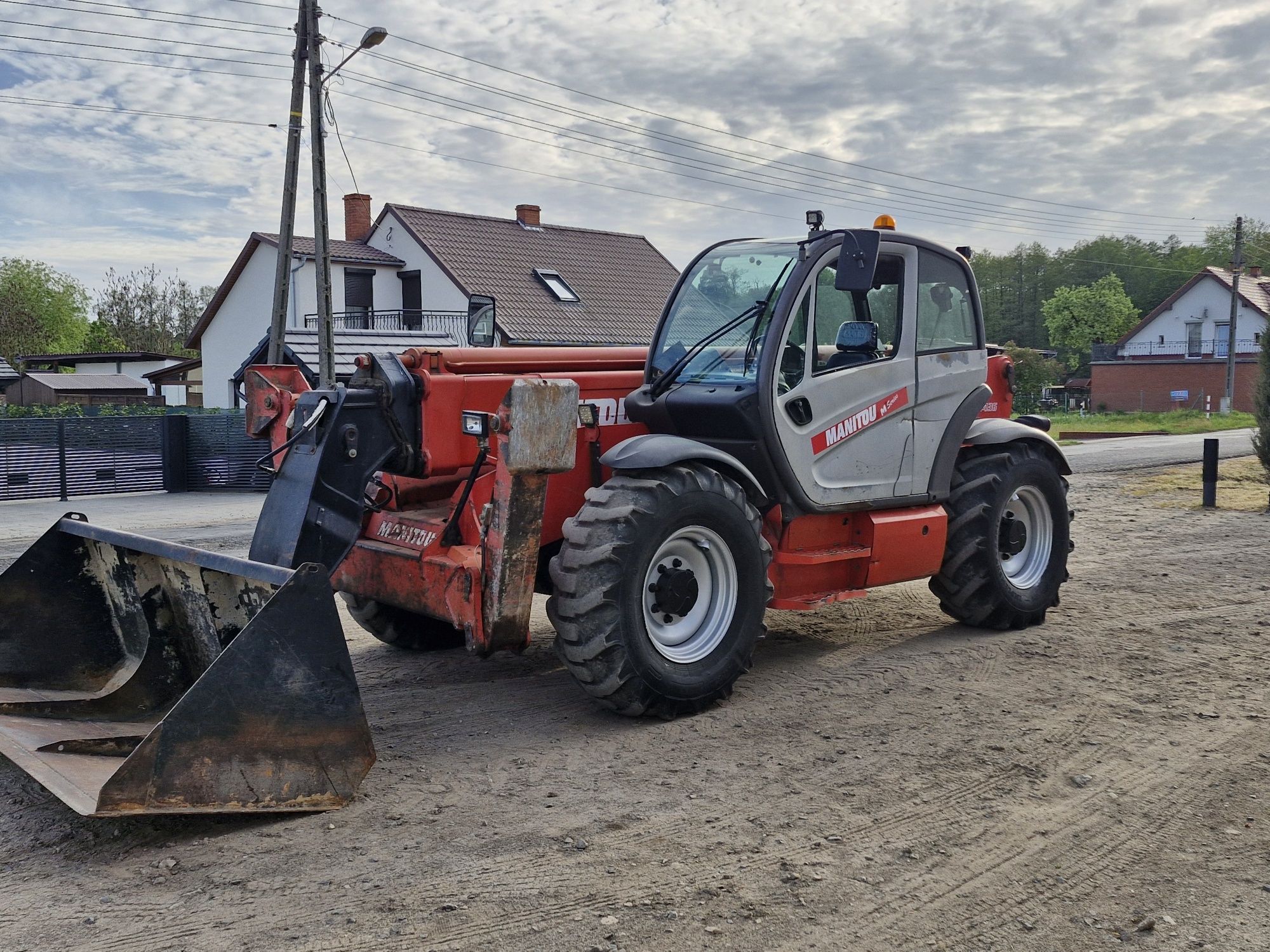 Ładowarka teleskopowa 14m manitou MT1436 oryginal ważne udt kosz widły