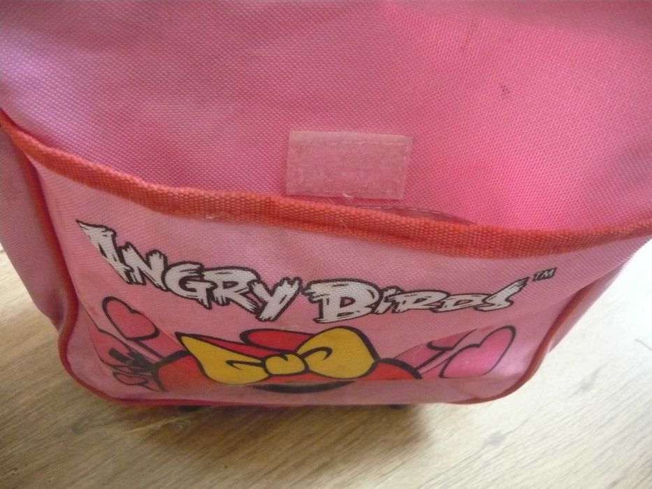 plecak tornister walizka dziecięca na kółkach z rączką angry birds