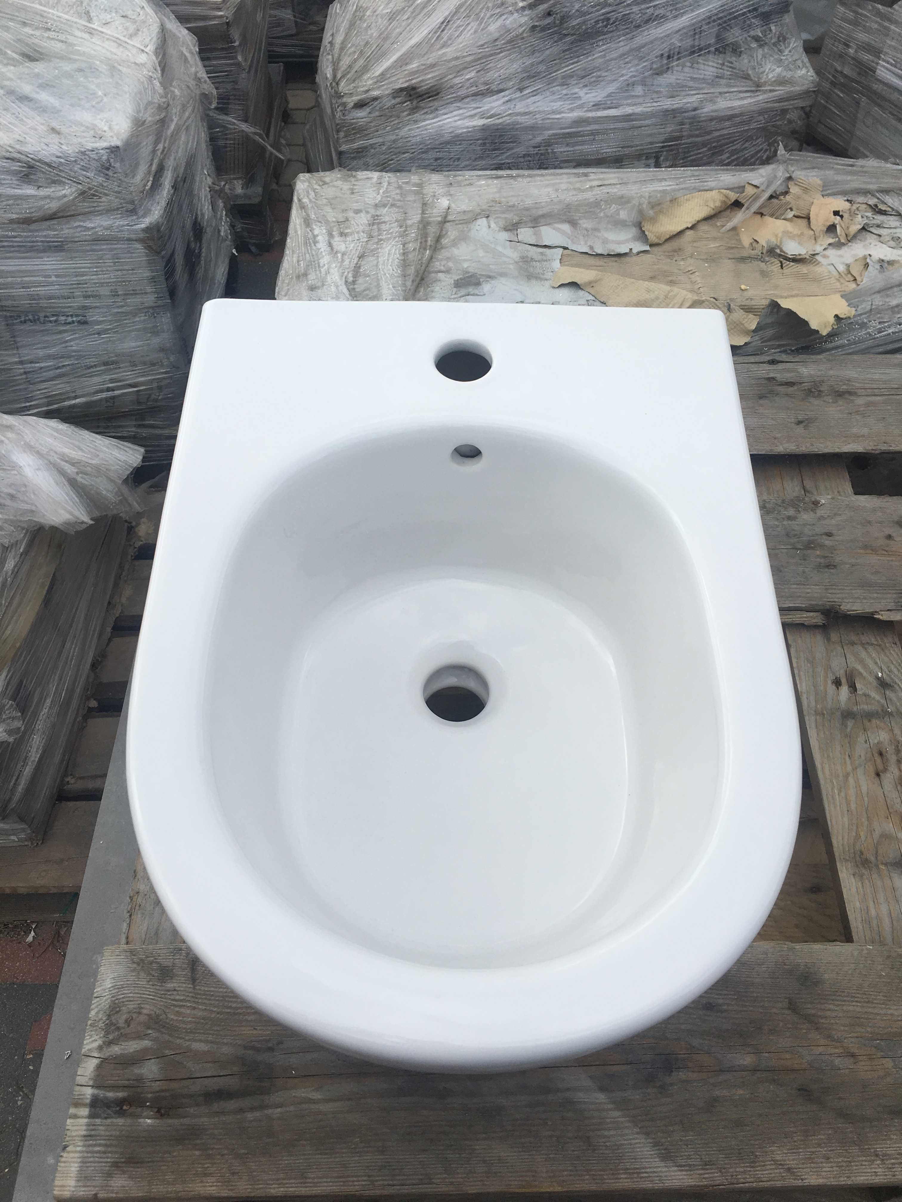 Bidet wiszący meridian 47x35 firmy ROCA