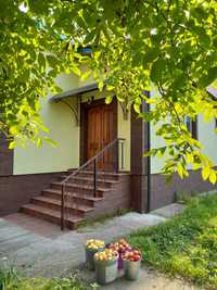 Продається будинок, особняк, дача із земельною ділянкою біля Львова