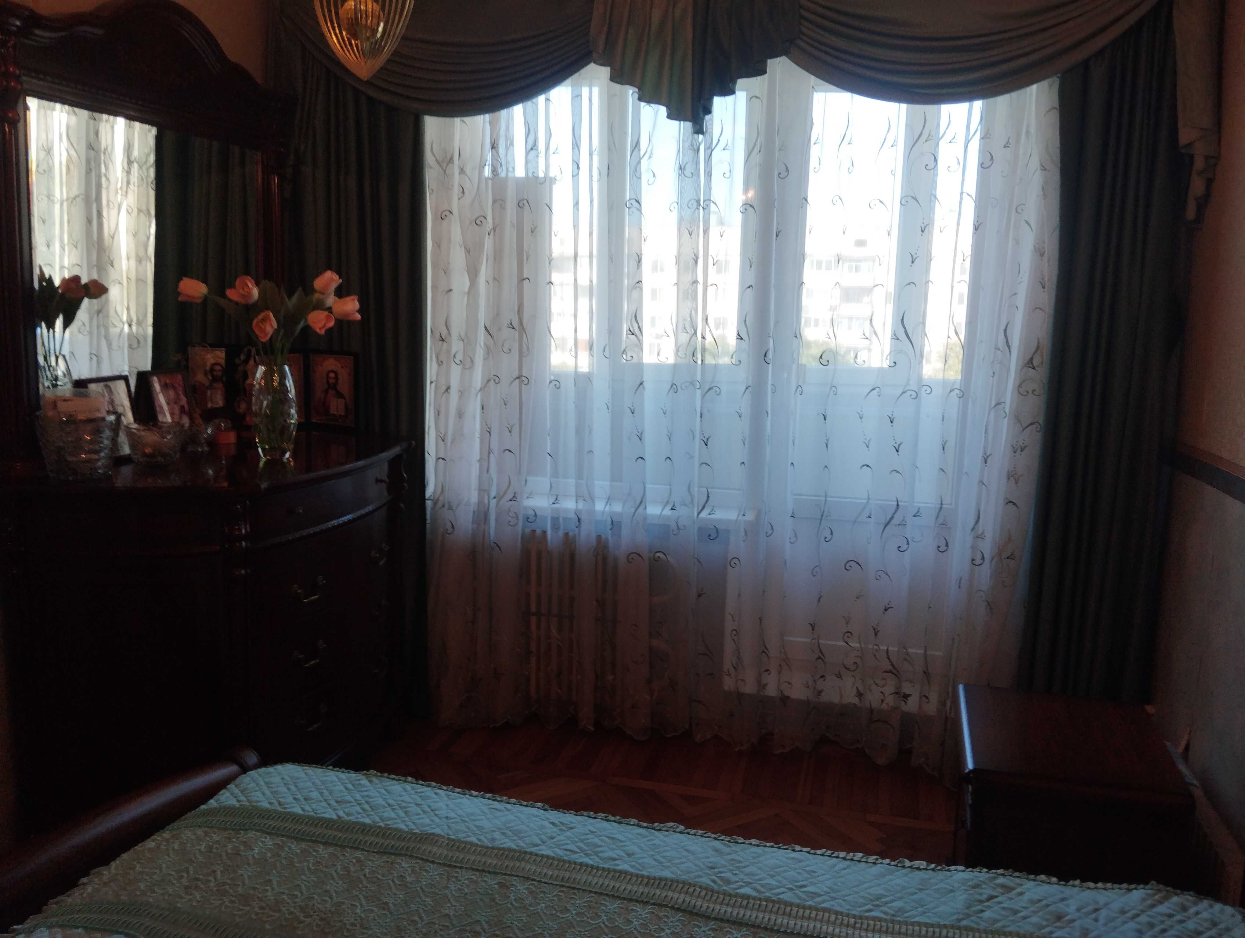 Продам реальную  3-х комн.кв.Гвард. Широнинцев 79г метро Салтовкое