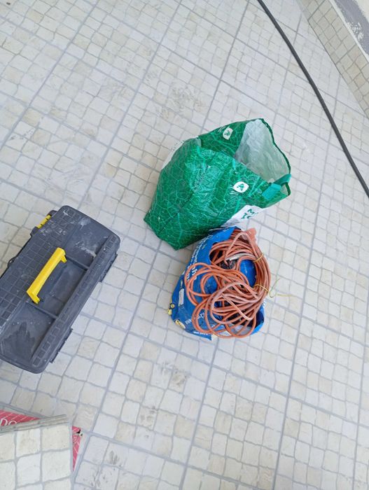 Mão de obra , pedreiro e azulejista, pintura.