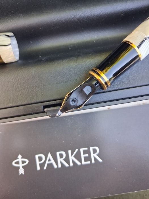 Caneta tinteiro Parker Duofold Centennial