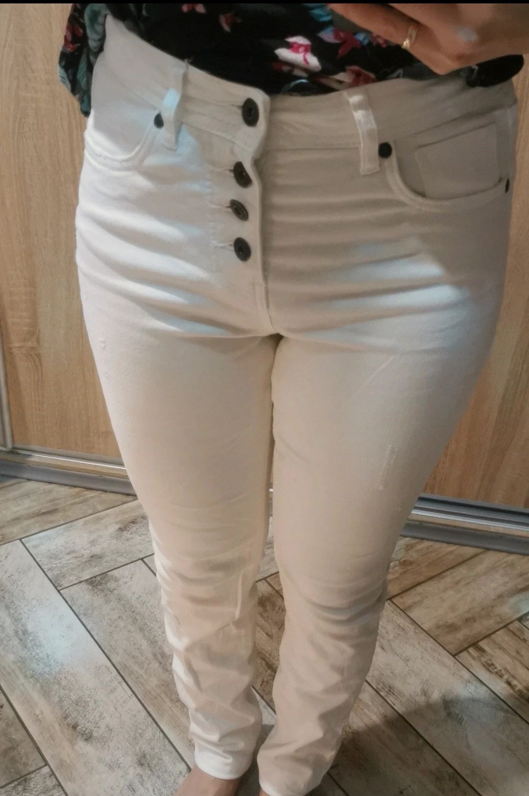 Nowe białe spodnie damskie Arizona, rozmiar M
